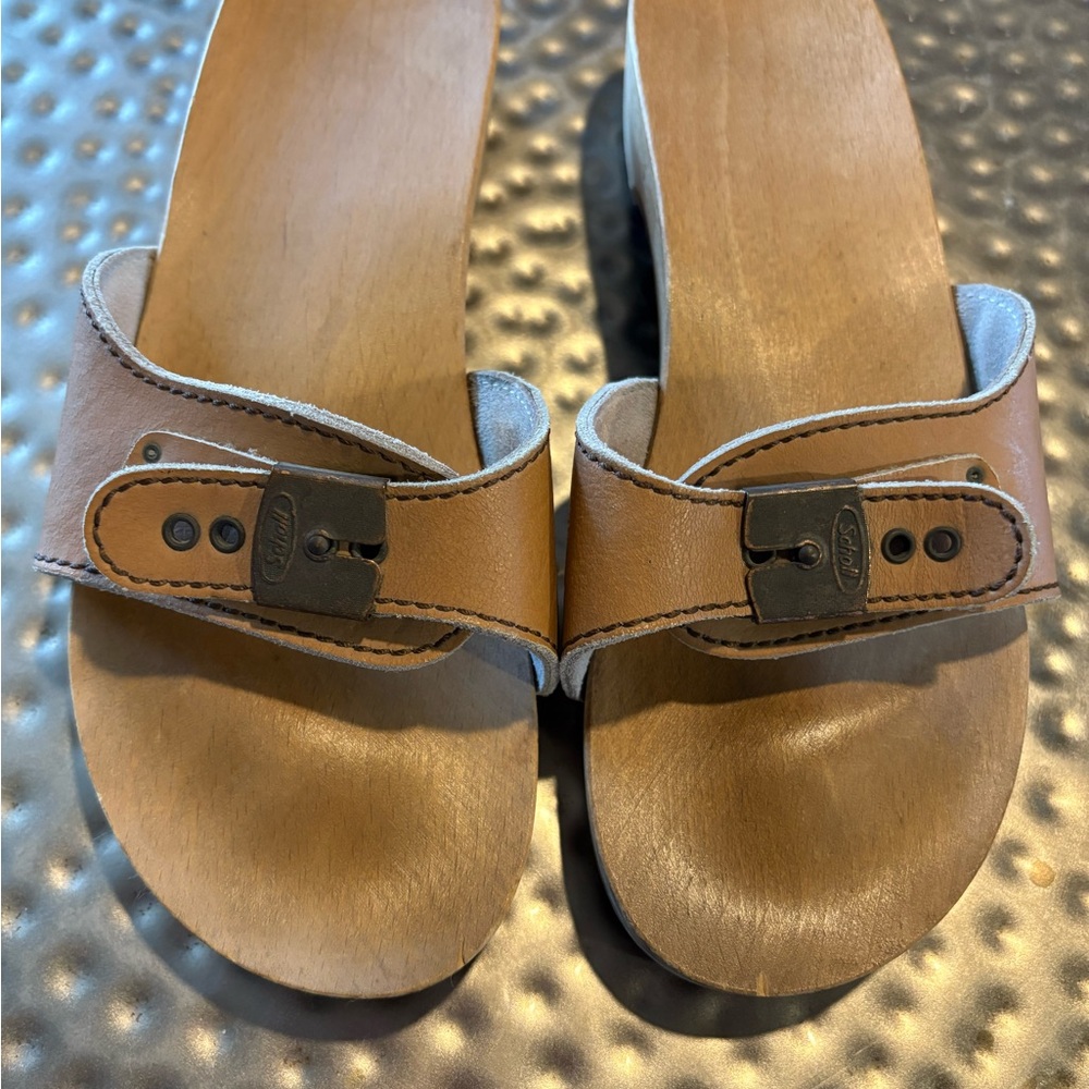 Vintage Dr Sholls wooden sandals with tan leather and brass accents
